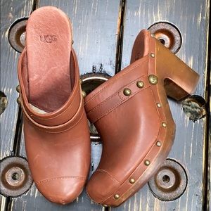UGG Cloggs Mules